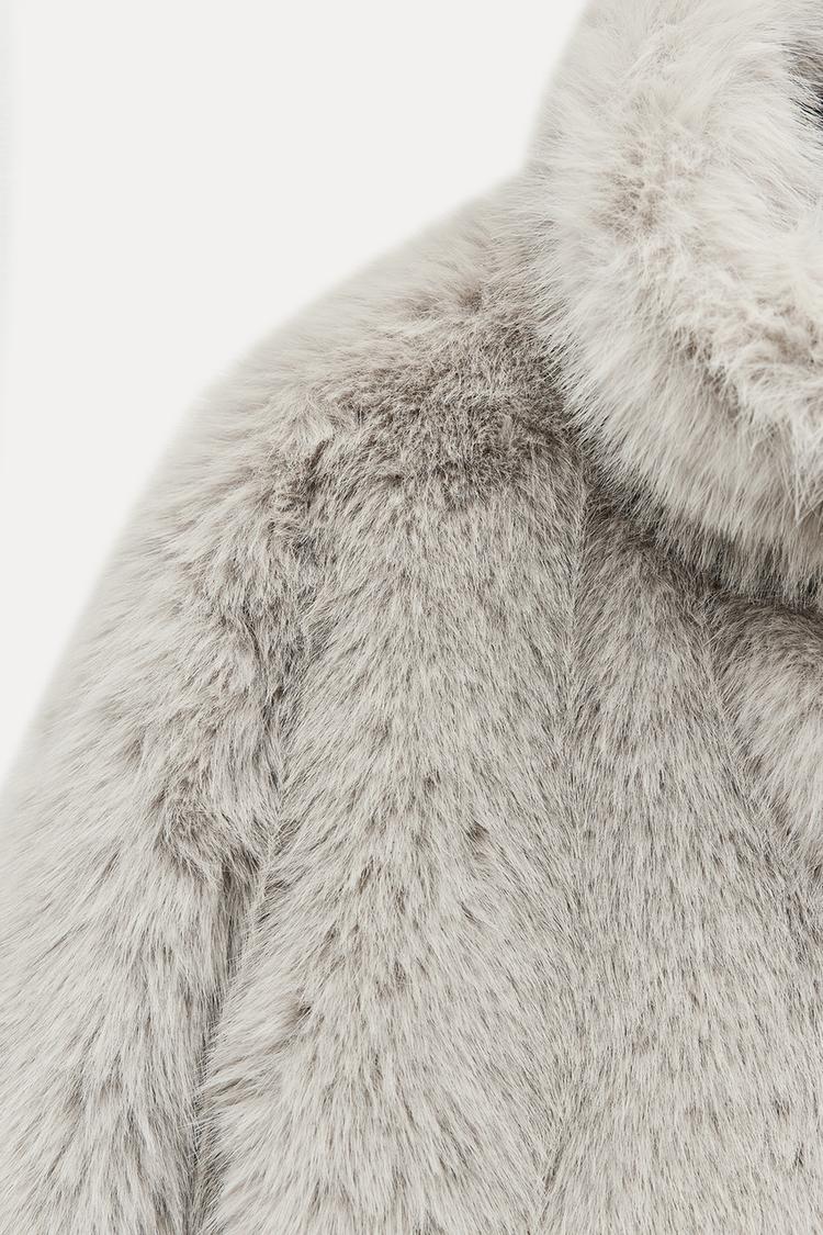 Élégance Faux Fur Coat