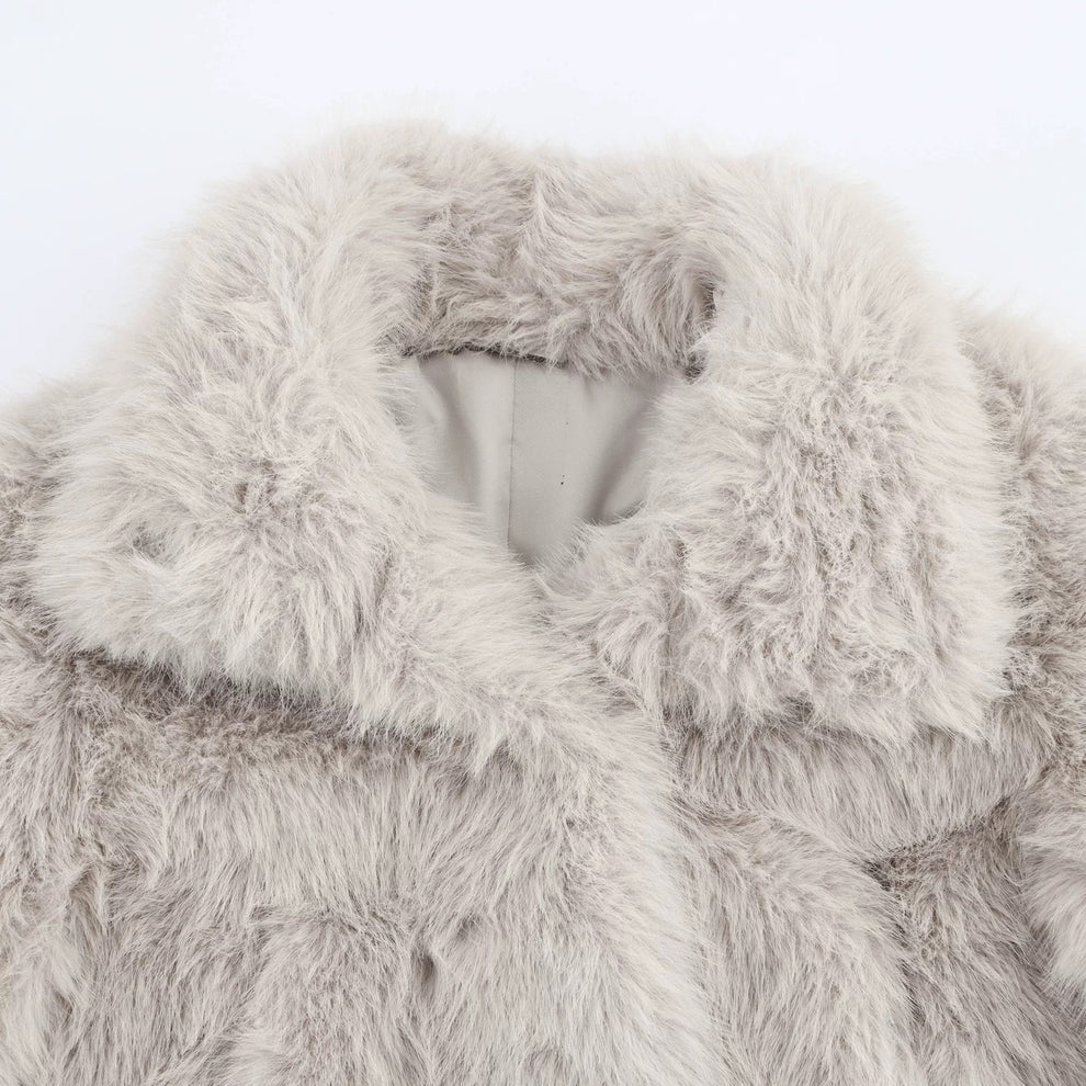 Élégance Faux Fur Coat